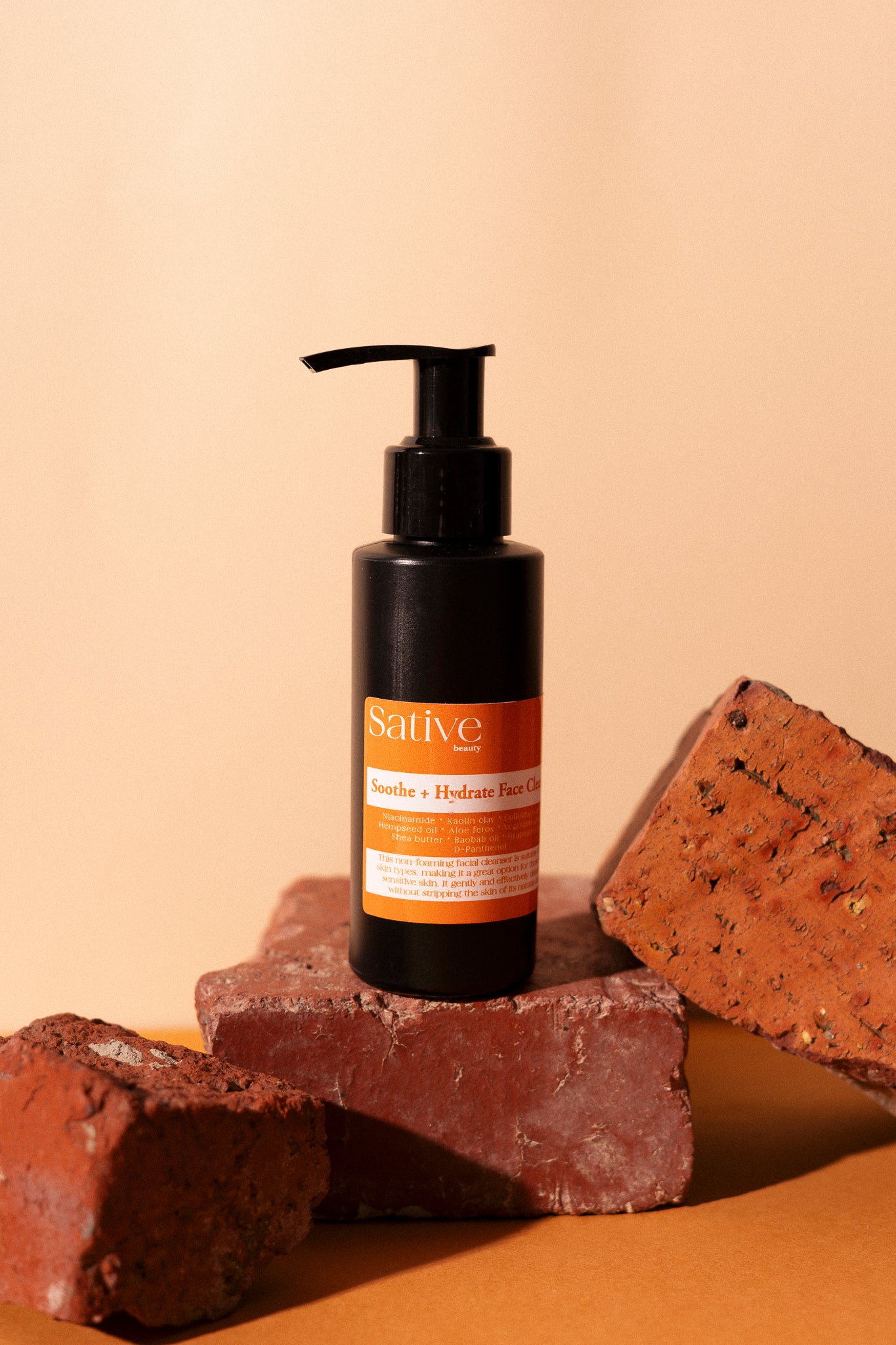 Soothe + Hydrate Face Cleanser