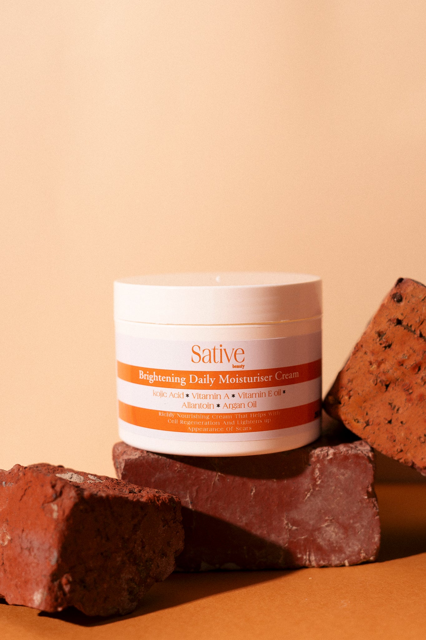 Brightening Daily Moisturiser cream