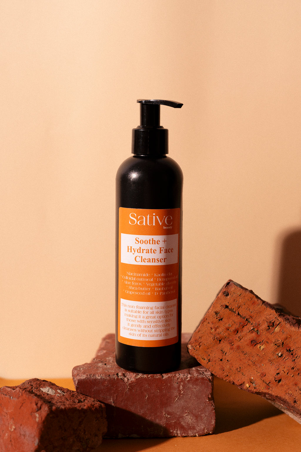 Soothe + Hydrate Face Cleanser 