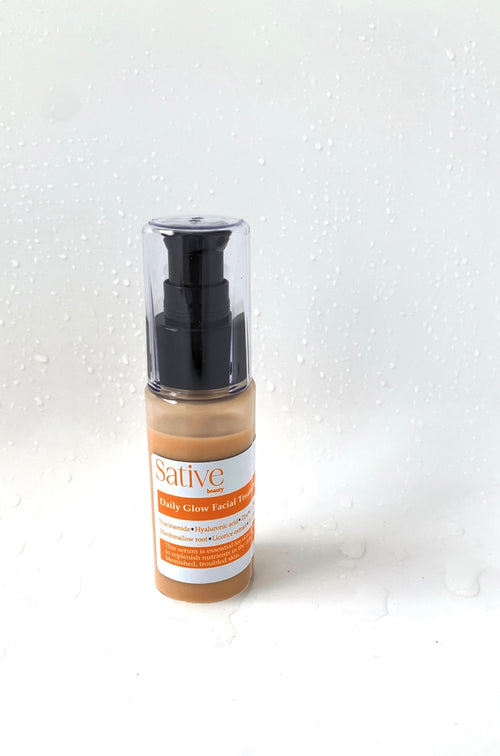 Daily Glow Facial Treatment Serum with Niacinamide, Hyaluronic Acid and Licorice Extract.